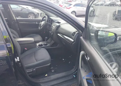 2013 Kia Sorento Lx z USA, uszkodzony, nr VIN 5XYKTCA66DG397153